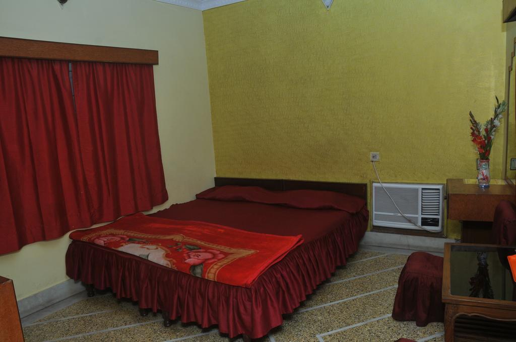 New Hotel White Palace Kalkutta Exterior foto