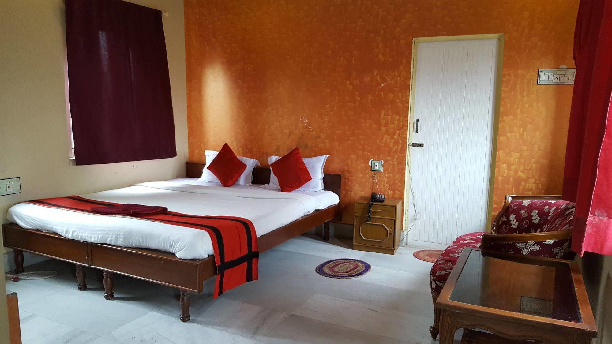 New Hotel White Palace Kalkutta Exterior foto
