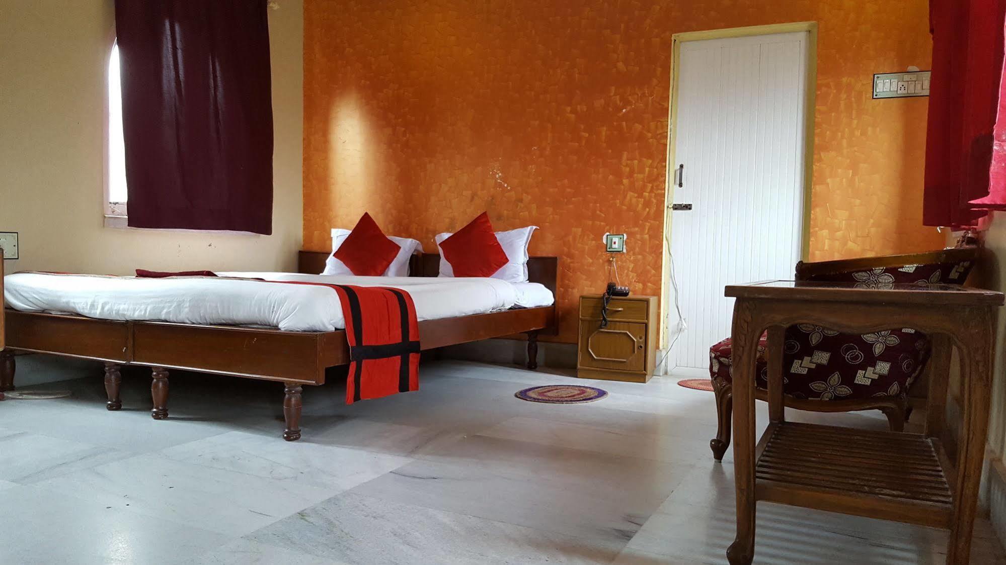 New Hotel White Palace Kalkutta Exterior foto